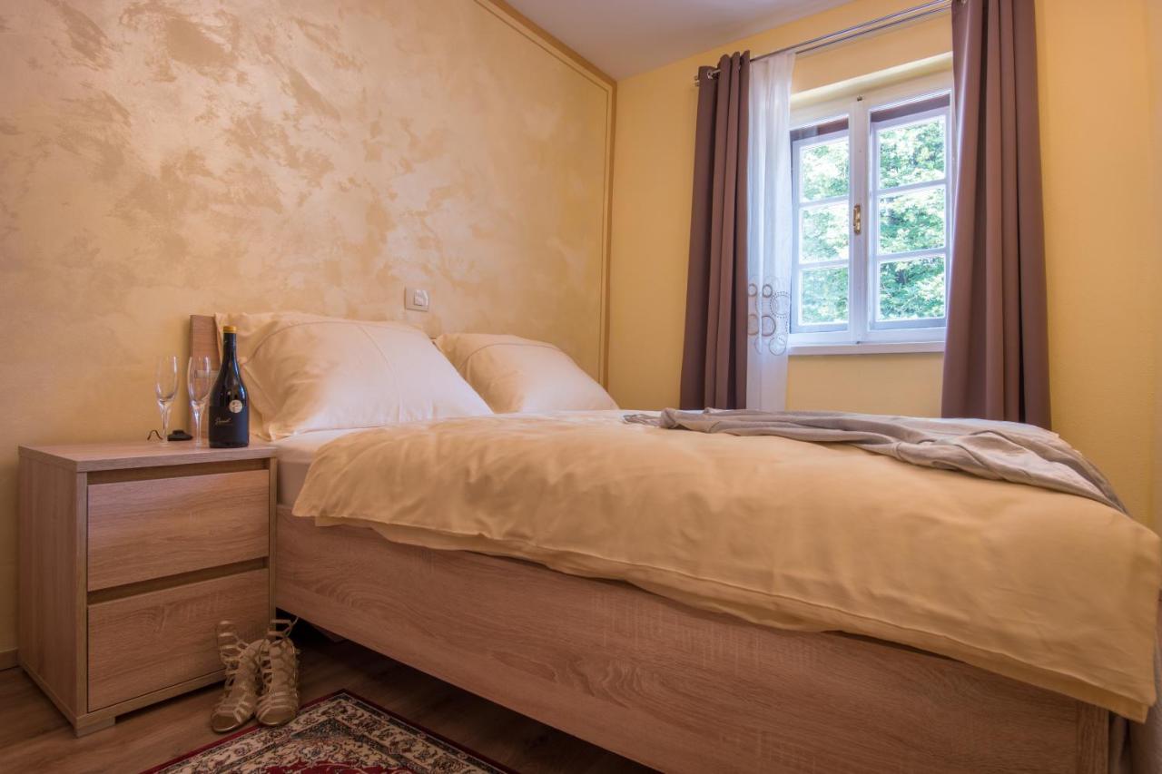 Vila Radolca Apartments & Rooms Радовлица Екстериор снимка