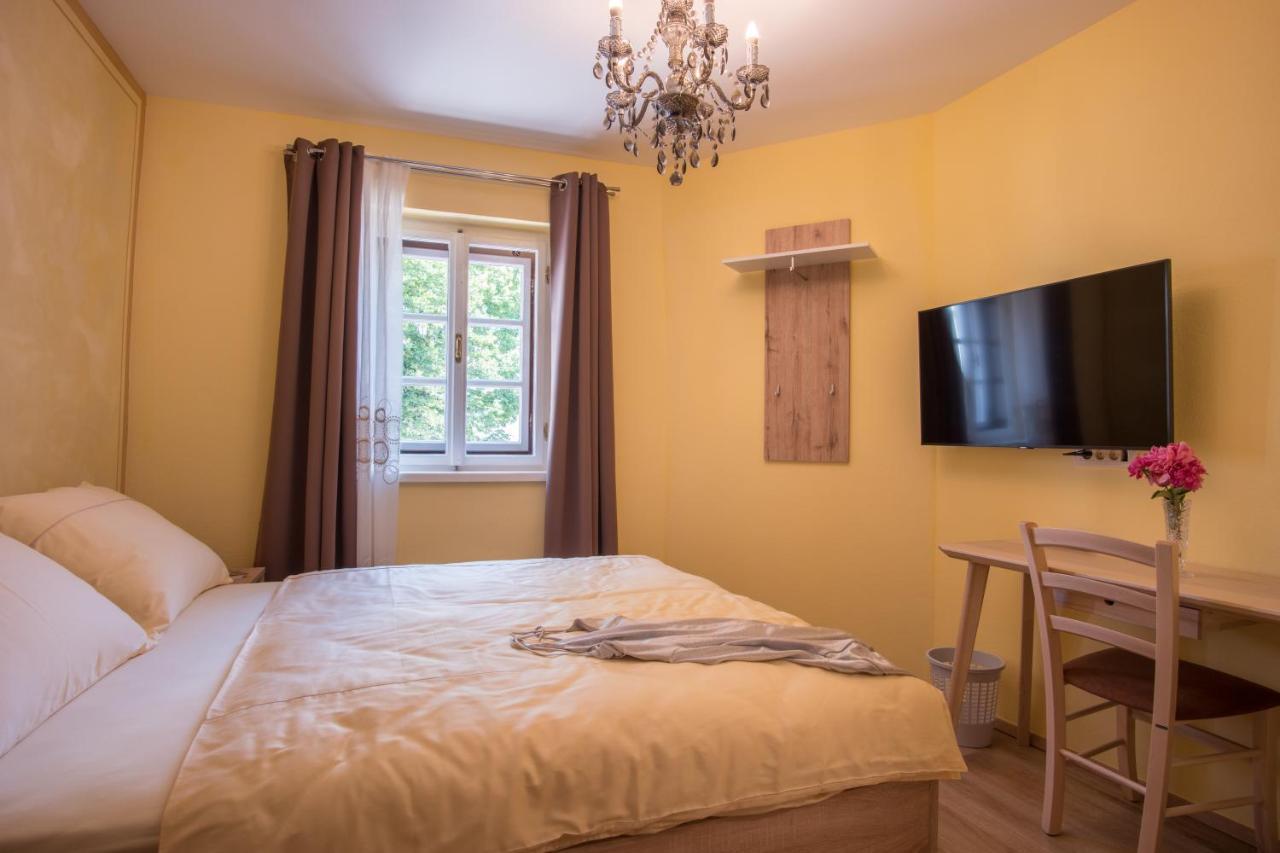 Vila Radolca Apartments & Rooms Радовлица Екстериор снимка