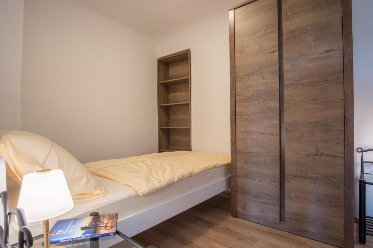 Vila Radolca Apartments & Rooms Радовлица Екстериор снимка