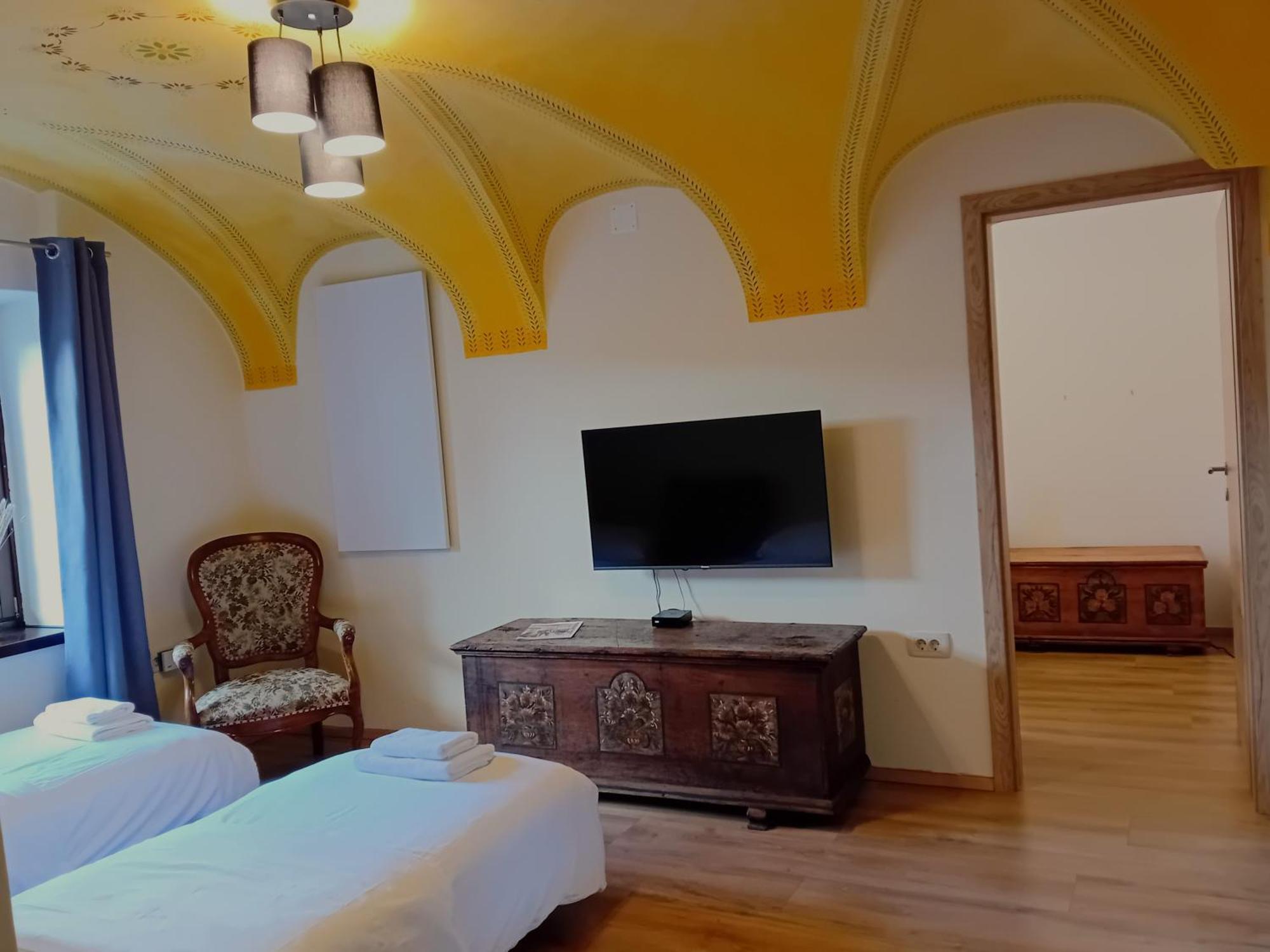 Vila Radolca Apartments & Rooms Радовлица Екстериор снимка