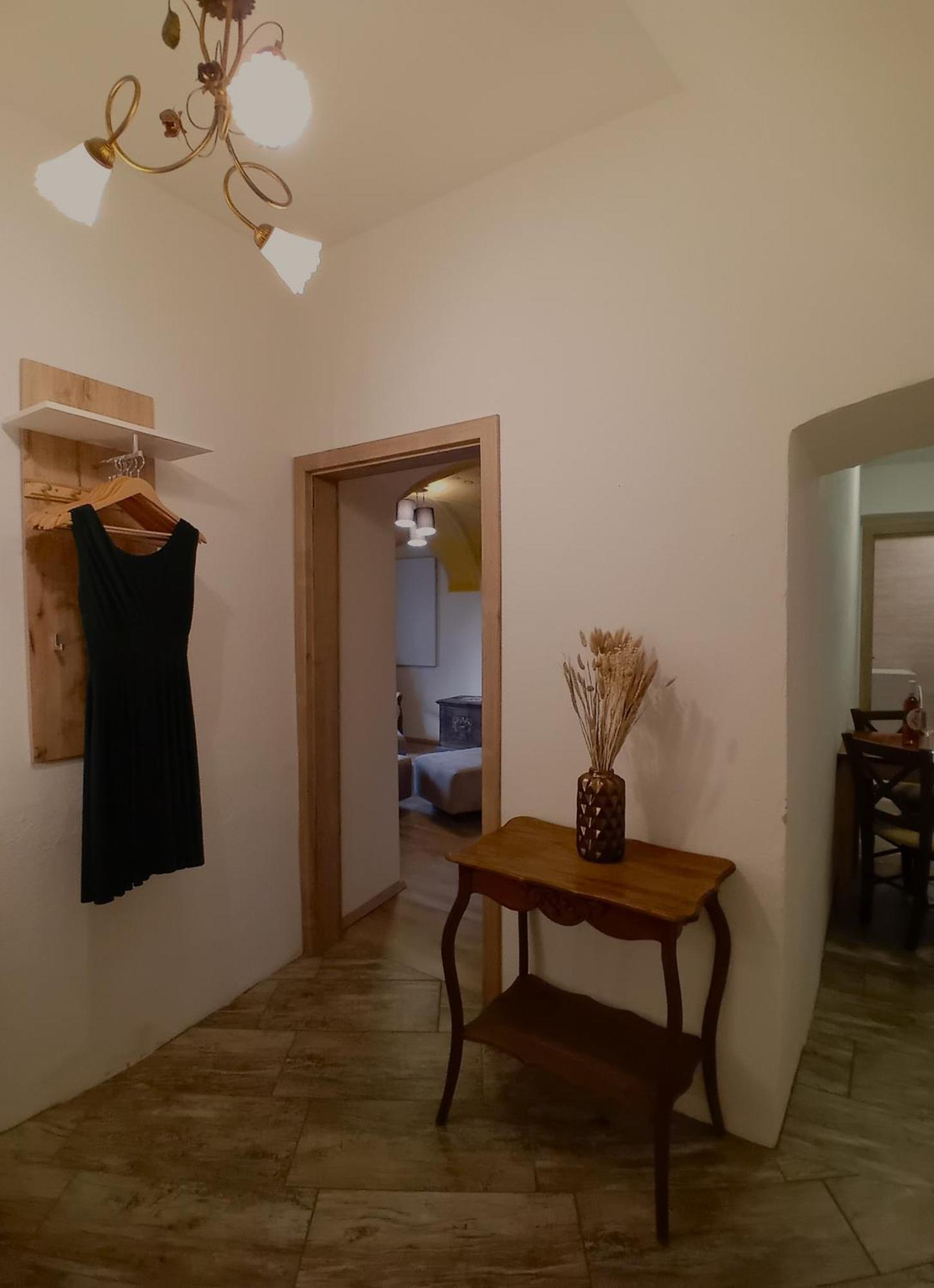 Vila Radolca Apartments & Rooms Радовлица Екстериор снимка